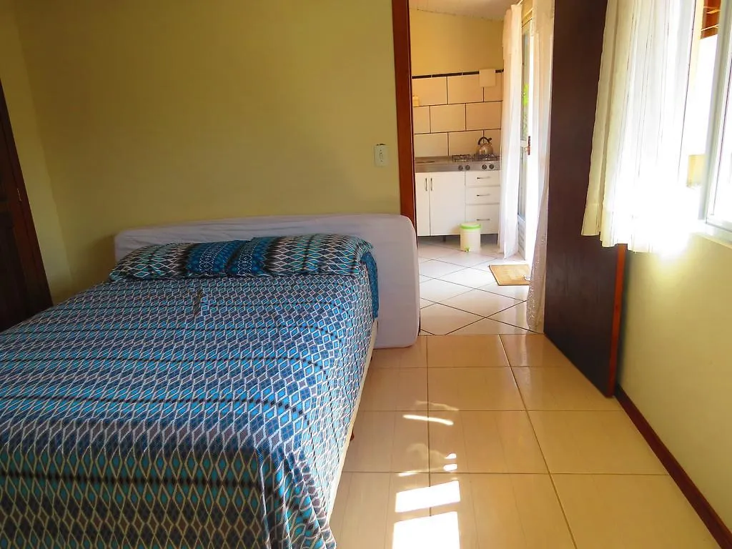 Residencial Amigos De Bombinhas Hotel 0*,