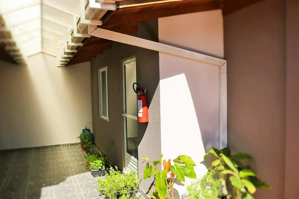 Residencial Amigos De Bombinhas Hotel 0*,