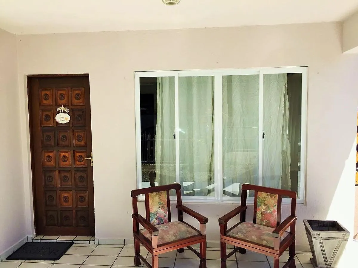 Residencial Amigos De Bombinhas Hotel Guest house