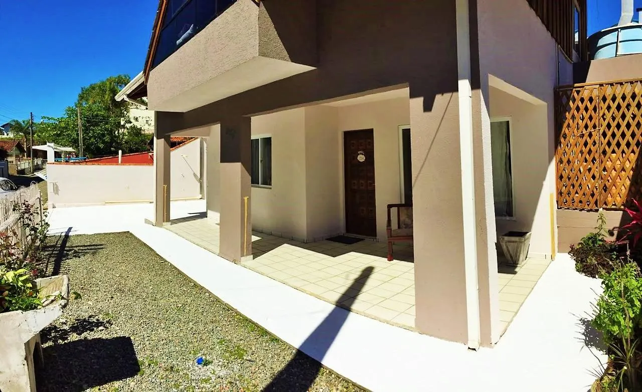 Residencial Amigos De Bombinhas location