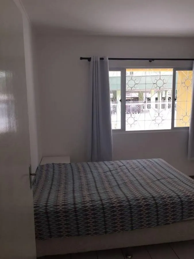 Residencial Amigos De Bombinhas Hotel