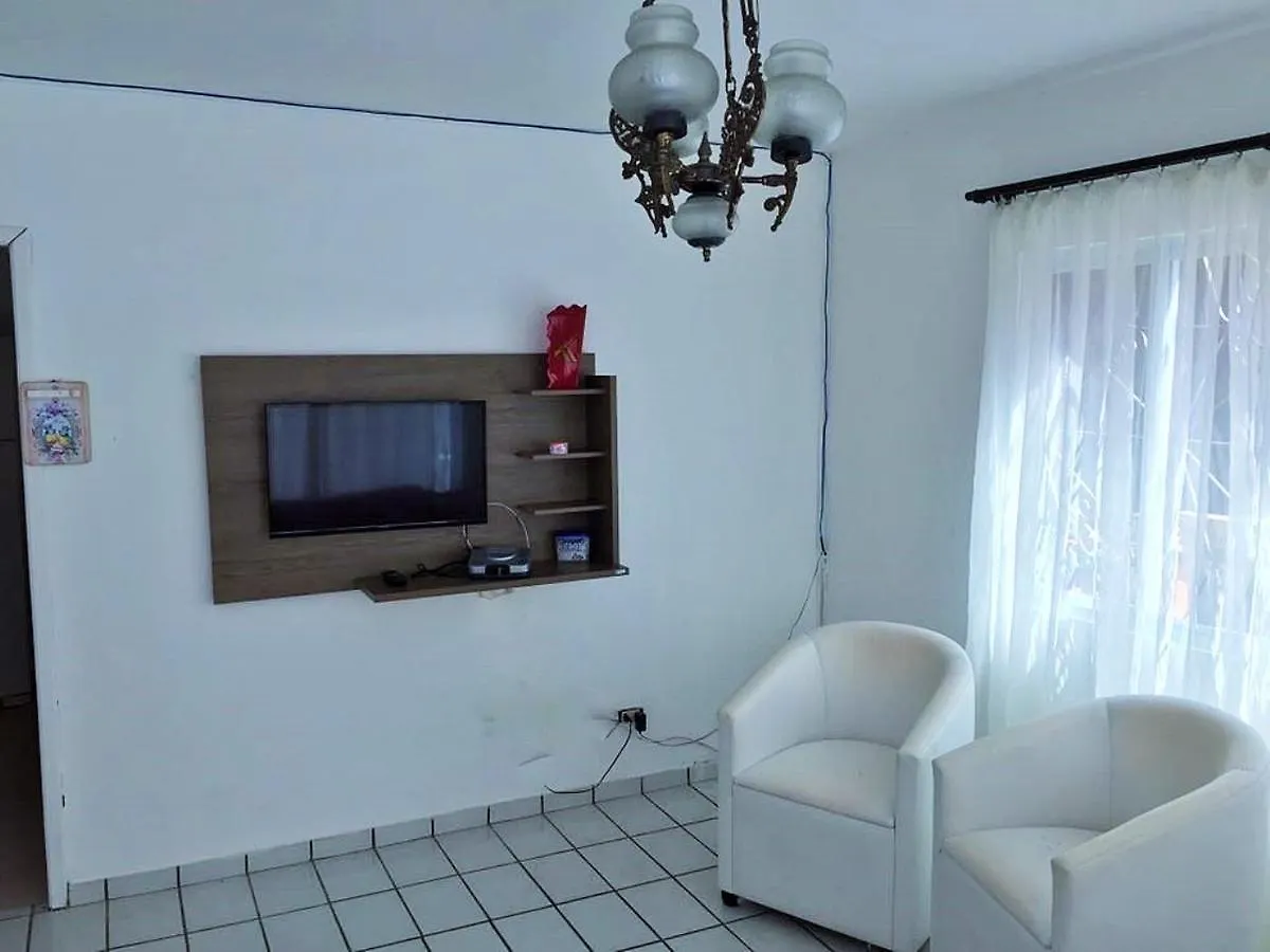 Guest house Residencial Amigos De Bombinhas Hotel